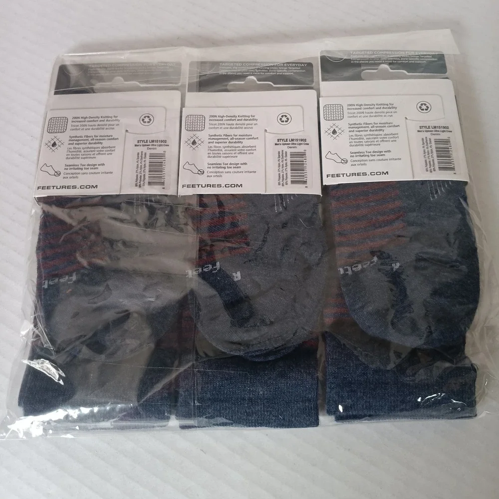 Feetures Everyday Socks Mens M Blue Uptown Ultra Light Crew 3 Pack LM151902